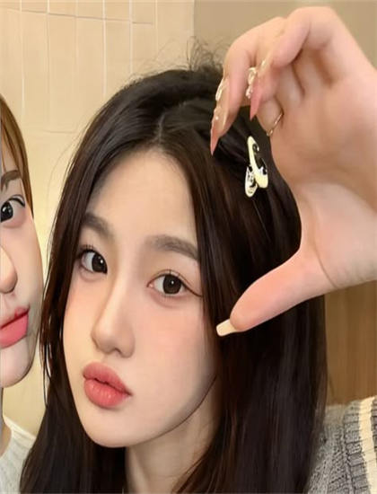 《上戏啦》不同结局版本比较震撼人心的：导演剪辑版差异分析